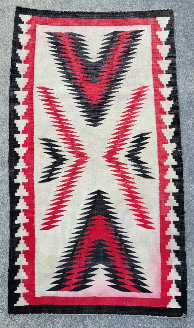 Vintage Dine Navajo Native American Indian Weaving Rug Blanket (1 of 5)