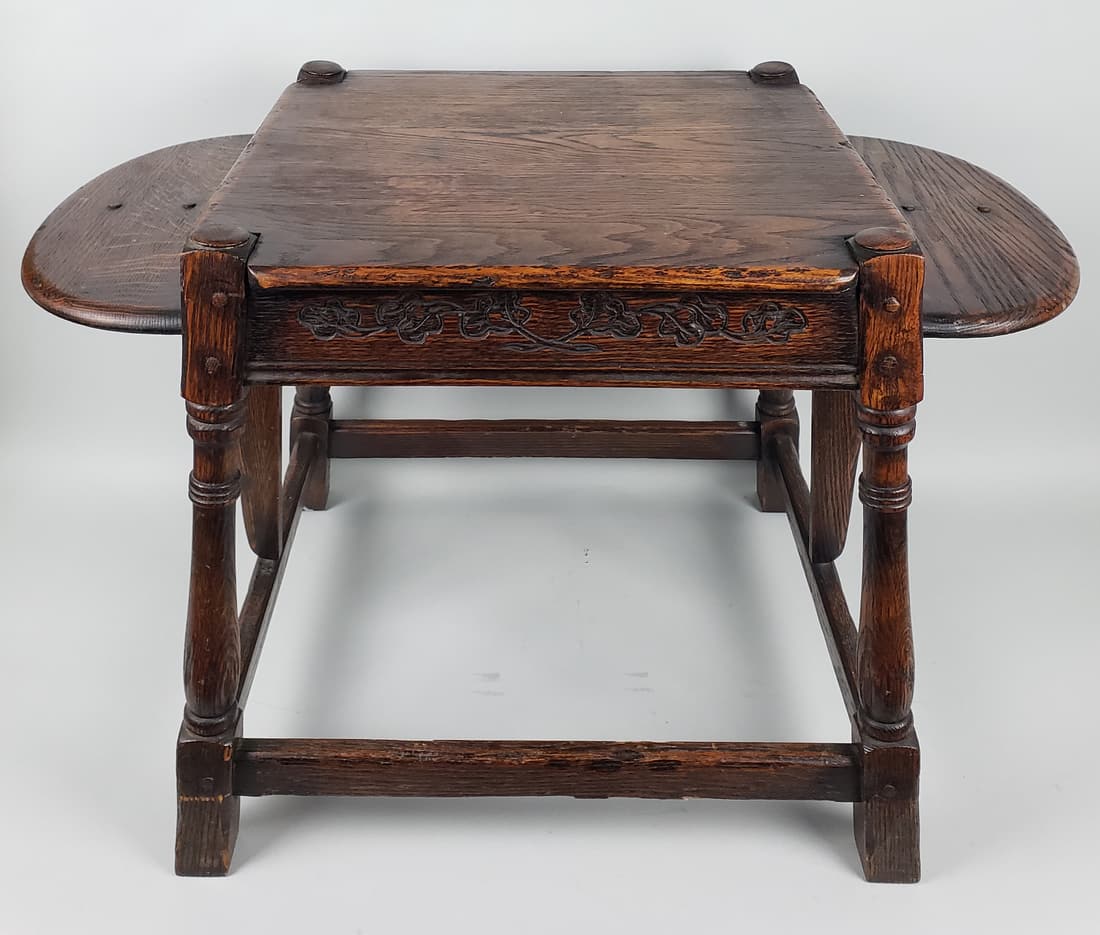 Vintage Feudal Oak Jamestown Lounge Company Table (1 of 9)