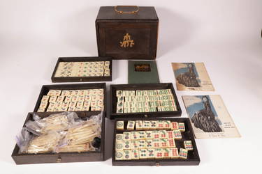 Chinese Bone bamboo back mahjong with box