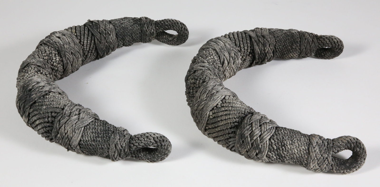 Pair of Vintage Hand Woven Mariner Beckets: Pair of Vintage Hand Woven Mariner Beckets