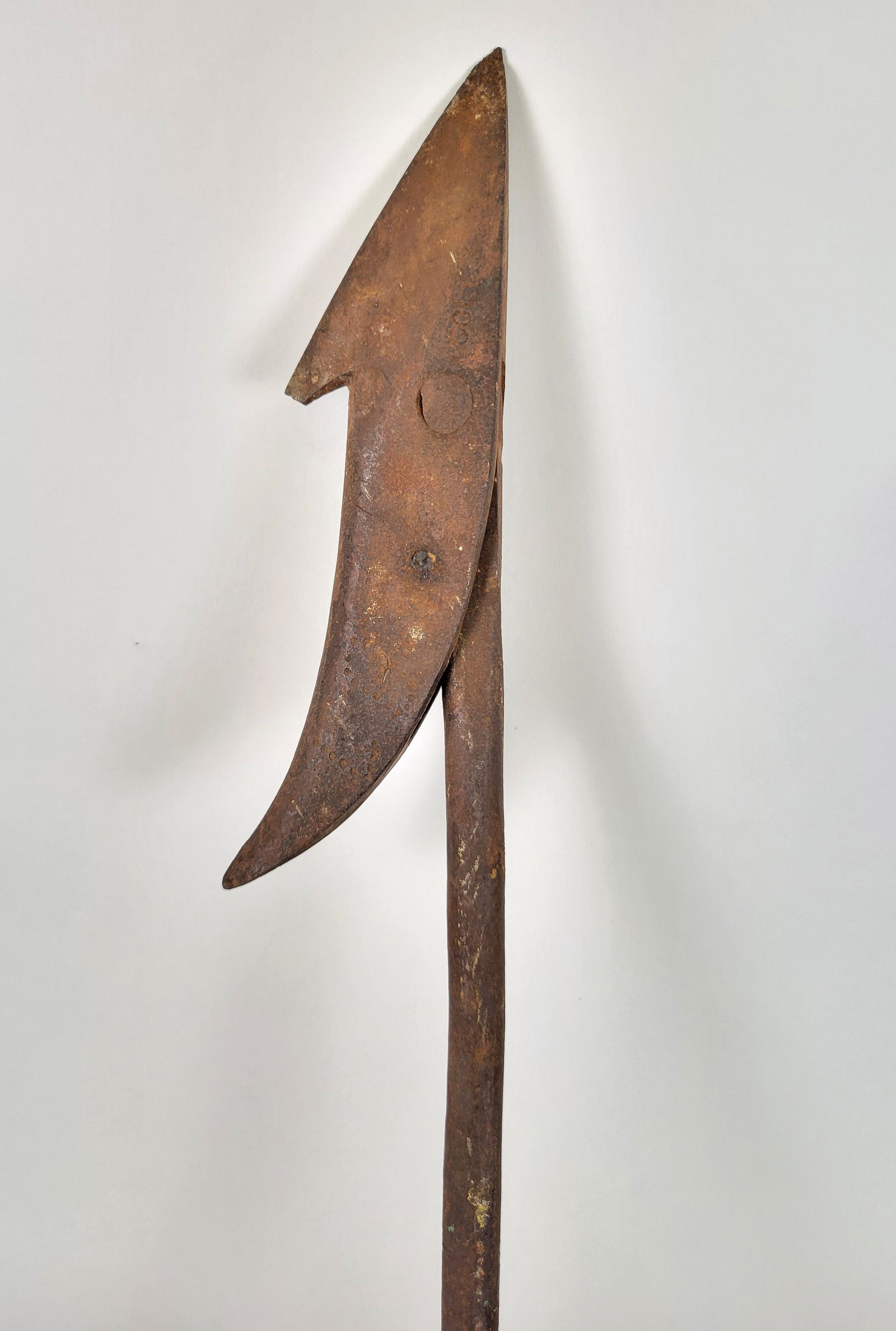 Edward Cole New Bedford Cast Steel and Wrought Iron Toggle Whaling Harpoon: Edward Cole New Bedford Cast Steel and Wrought Iron Toggle Whaling Harpoon, circa 1860, cast steel toggle head, iron shaft continuing to expansion socket, toggle marked Cole, with dot markings LB deno