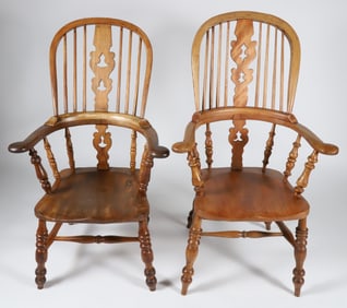 Pair of English Oak Windsor Armchairs, early 19th Century