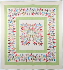 Vintage "Green Vine" Patchwork Quilt, circa 1930s