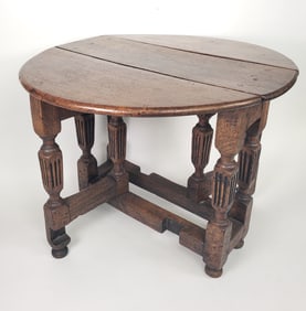 Antique English Oak Drop Leaf Gate Leg Joint Stool Table, 18th Century