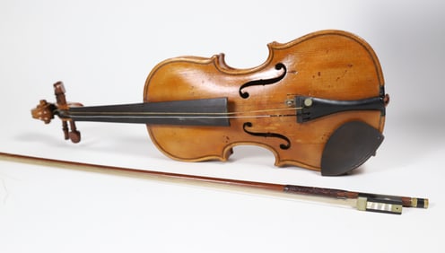 Viola #40 and Bow by Rudolph Prosek, Made in Czechoslovakia for Rudolph Wurlitzer Co. New York 1912