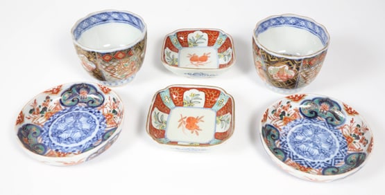 Six Pieces of Imari Porcelain in Fitted Box, 19th Century