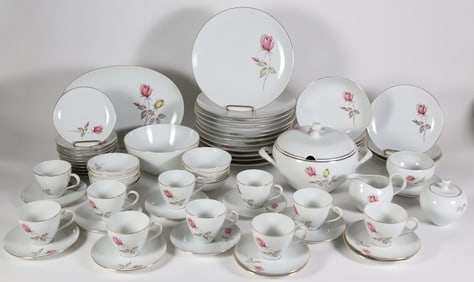 Johann Haviland Bavaria Germany Dinner Service in the "Rose" Pattern