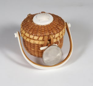 Miniature Covered Nantucket Friendship Basket with Carved Scallop on Top