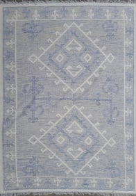 Serena & Lily Flat Woven Blue and White Carpet