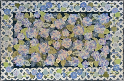 Claire Murray Hydrangea Pattern Hooked Rug