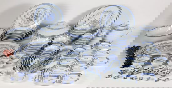 Chinese Blue and White Porcelain Rice Pattern Dinner Service