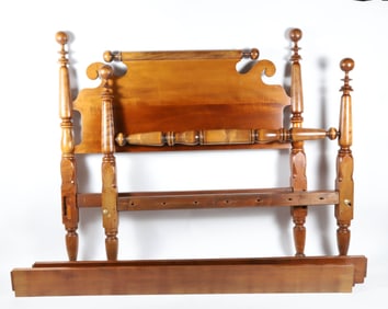 American Maple Cannon Ball Four-Poster Bed, 19th Century