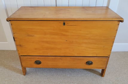 Pine Lift Top Blanket Chest Over One Drawer, 19th Century