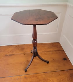 Octagonal Mahogany Tripod Candlestand, 19th Century