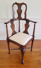 Queen Anne Mahogany and Burr-Walnut High-Back Corner Chair, 18th Century