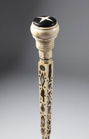 Whaler Made Knob Grip Walking Stick, mid 19th Century