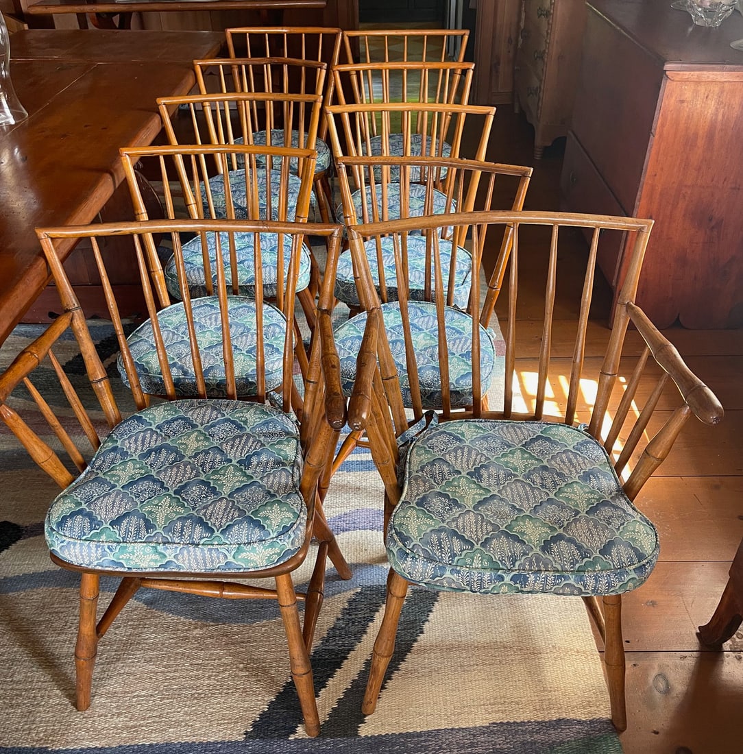 Fine Assembled Set of Fourteen American Bamboo Windsor Dining Chairs, circa 1820 (1 of 2)