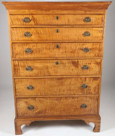 Fine American Chippendale Tiger Maple Graduated Six Drawer Tall Chest, 18th Century