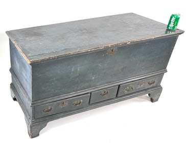 Antique Berks County Pennsylvania Chippendale Blanket Chest, circa 1800