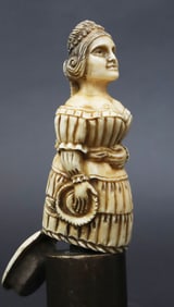 Mariner Carved Figurehead Snuff Box, 19th Century