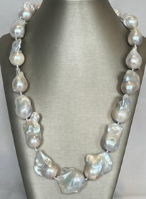 17mm x 30mm White Fresh Water Baroque Pearl Necklace