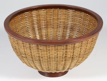 Harry Hilbert Round Open Wood Trimmed Nantucket Basket Bowl