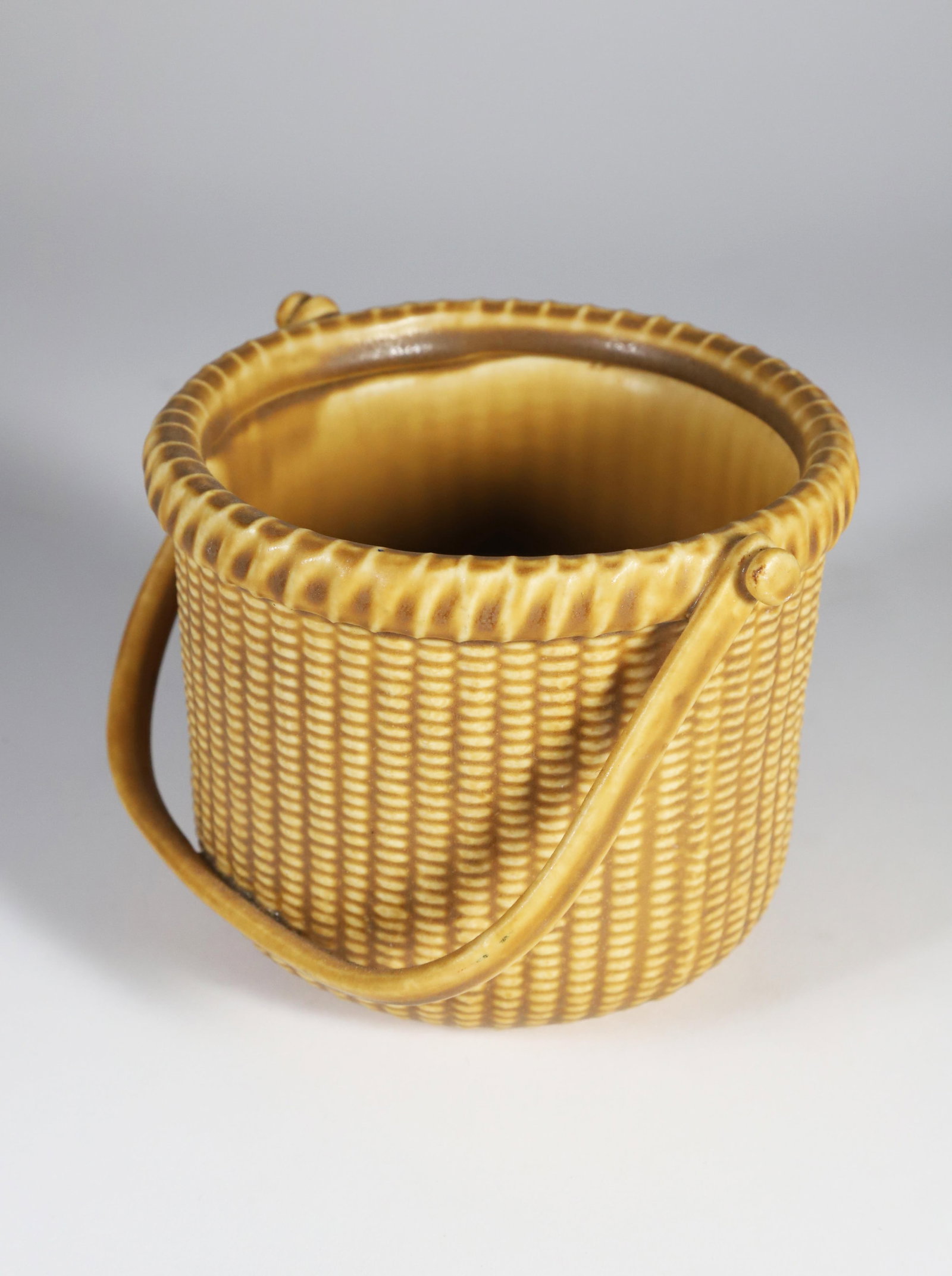 George Davis Ceramic Nantucket Basket, circa 1984 (1 of 4)