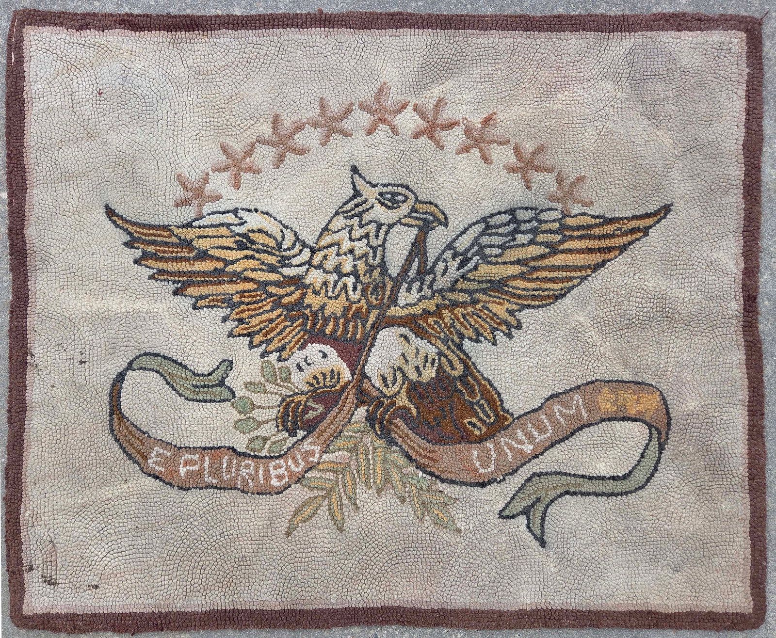 Vintage American Eagle Hooked Rug " E. Pluribus Unum" (1 of 4)