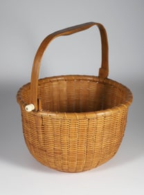Jose Formoso Reyes Round Swing Handle Nantucket Basket, circa 1973