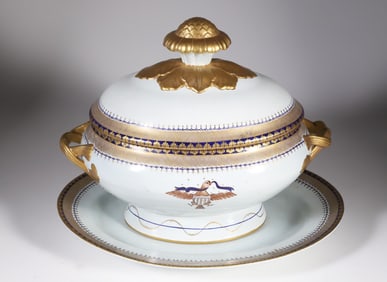 Mottahedeh Lowestoft "Eagle" Covered Soup Tureen and Underplatter