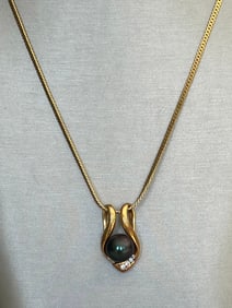 Vintage 18k Gold, Diamond and Black Pearl Pendant on Gold Chain