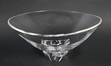 Signed Steuben Clear Crystal Trillium Centerpiece Bowl, 20th century