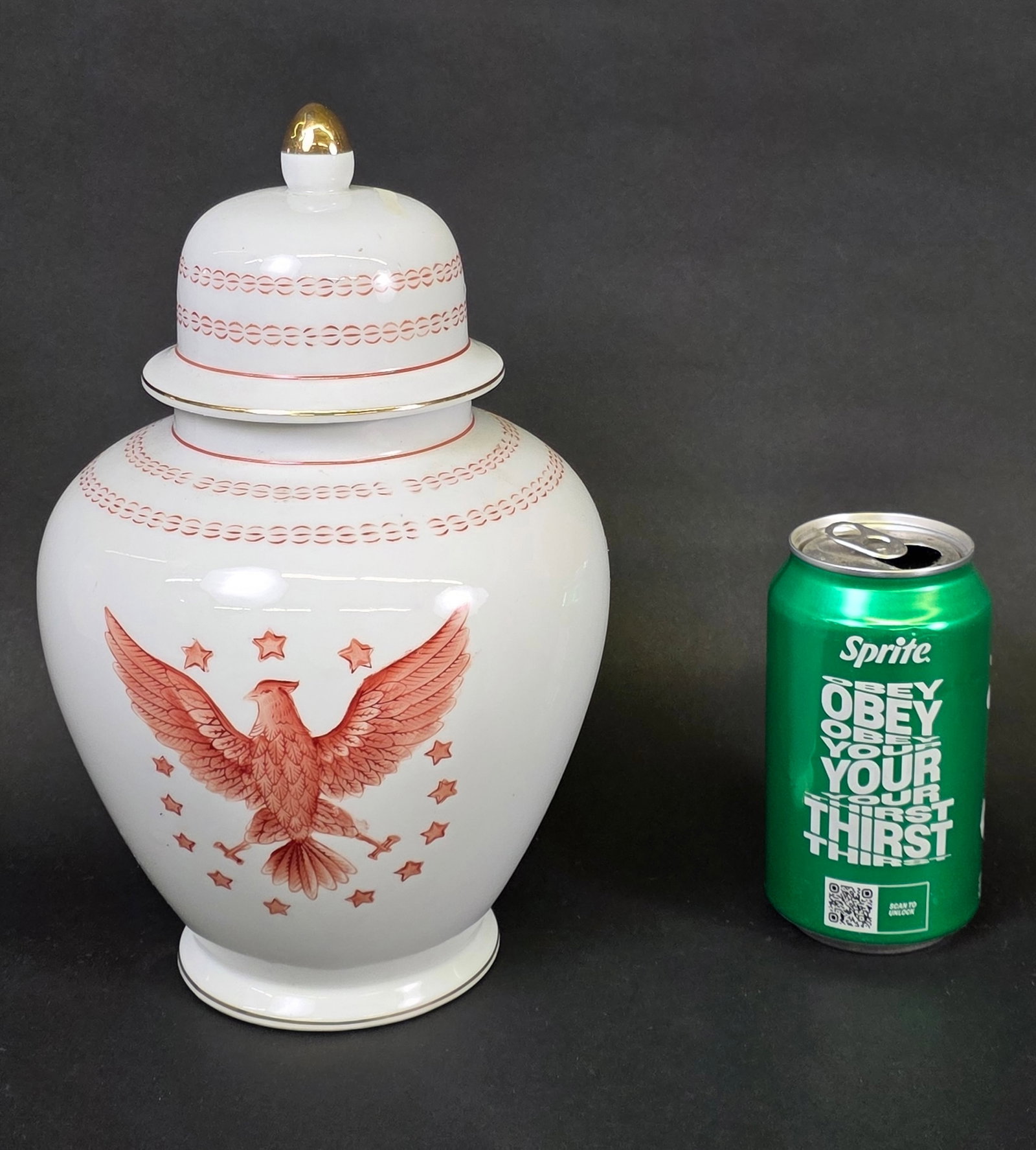 Ethan Allen Porcelain Covered Urn Vase (1 of 3)