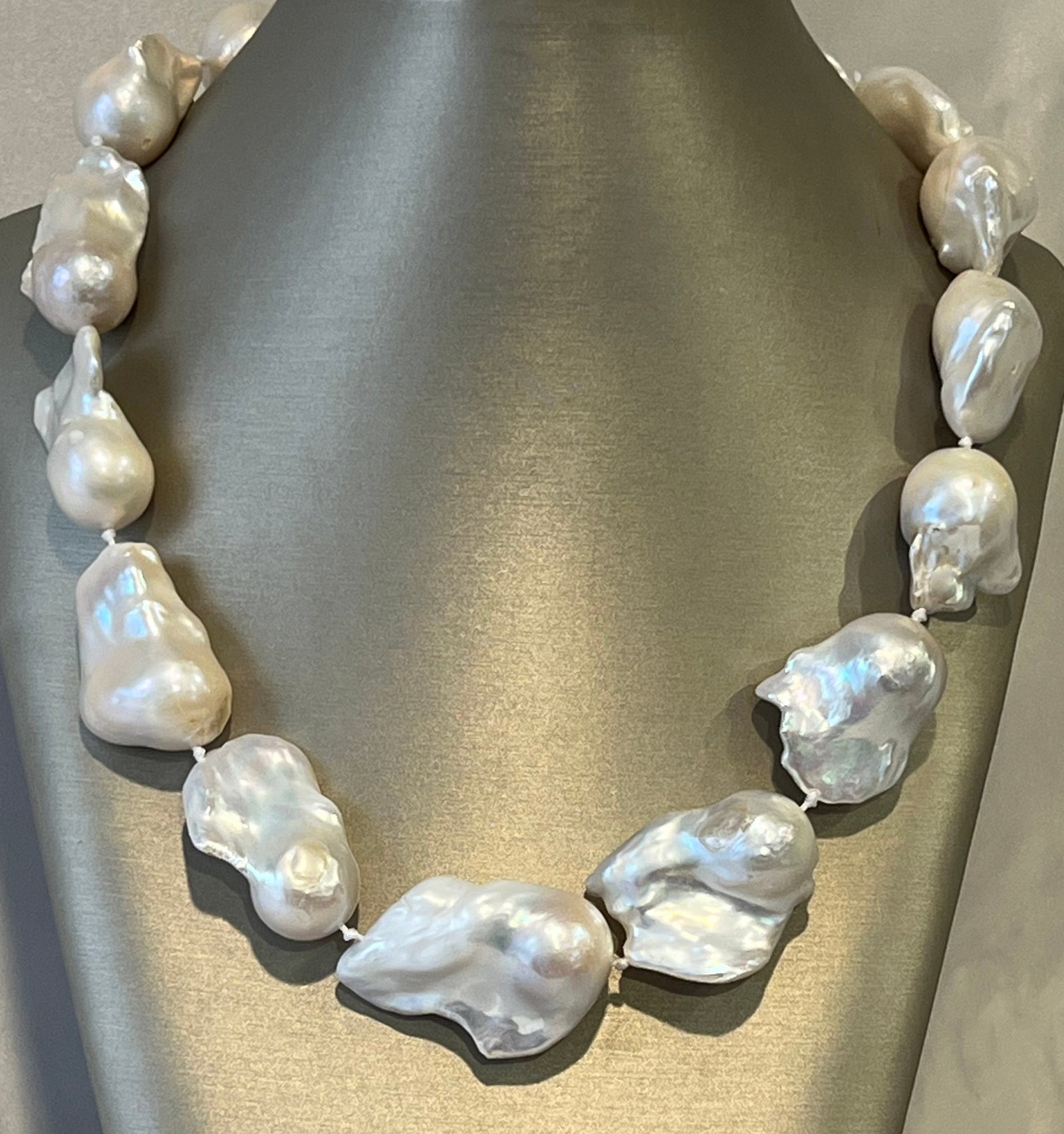 18mm x 30mm White Fresh Water Baroque Pearl Necklace: 18mm x 30mm White Fresh Water Baroque Pearl Necklace, White Metal Clasp