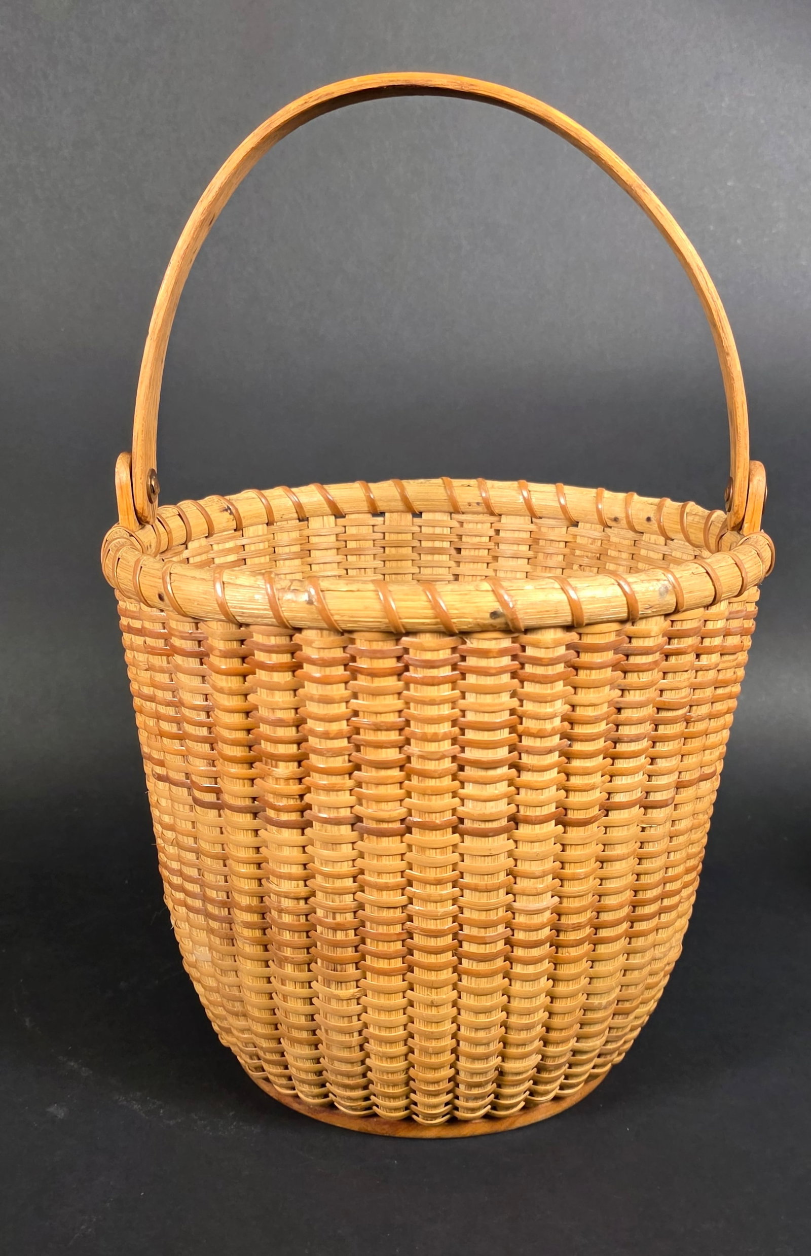 Vintage S. Starbuck Nantucket Open Swing Handle Basket (1 of 7)