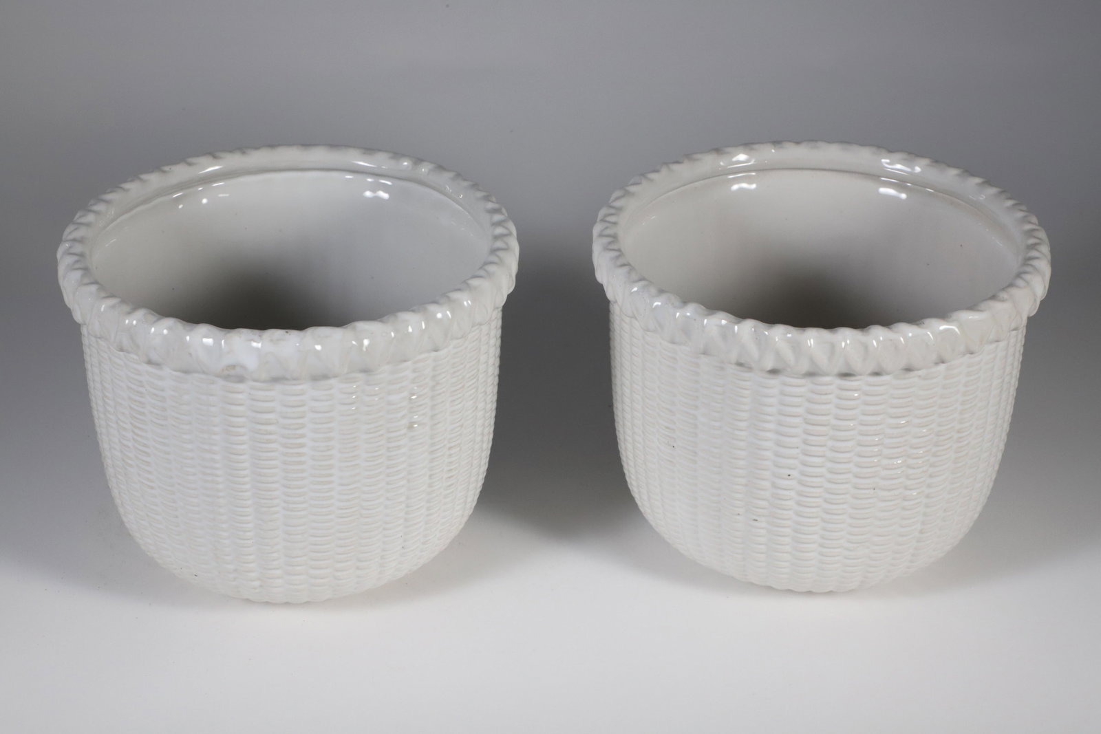 Two Nantucket Collection White Ceramic Baskets: Two Nantucket Collection White Ceramic Baskets 6 in. x 7.5 in.