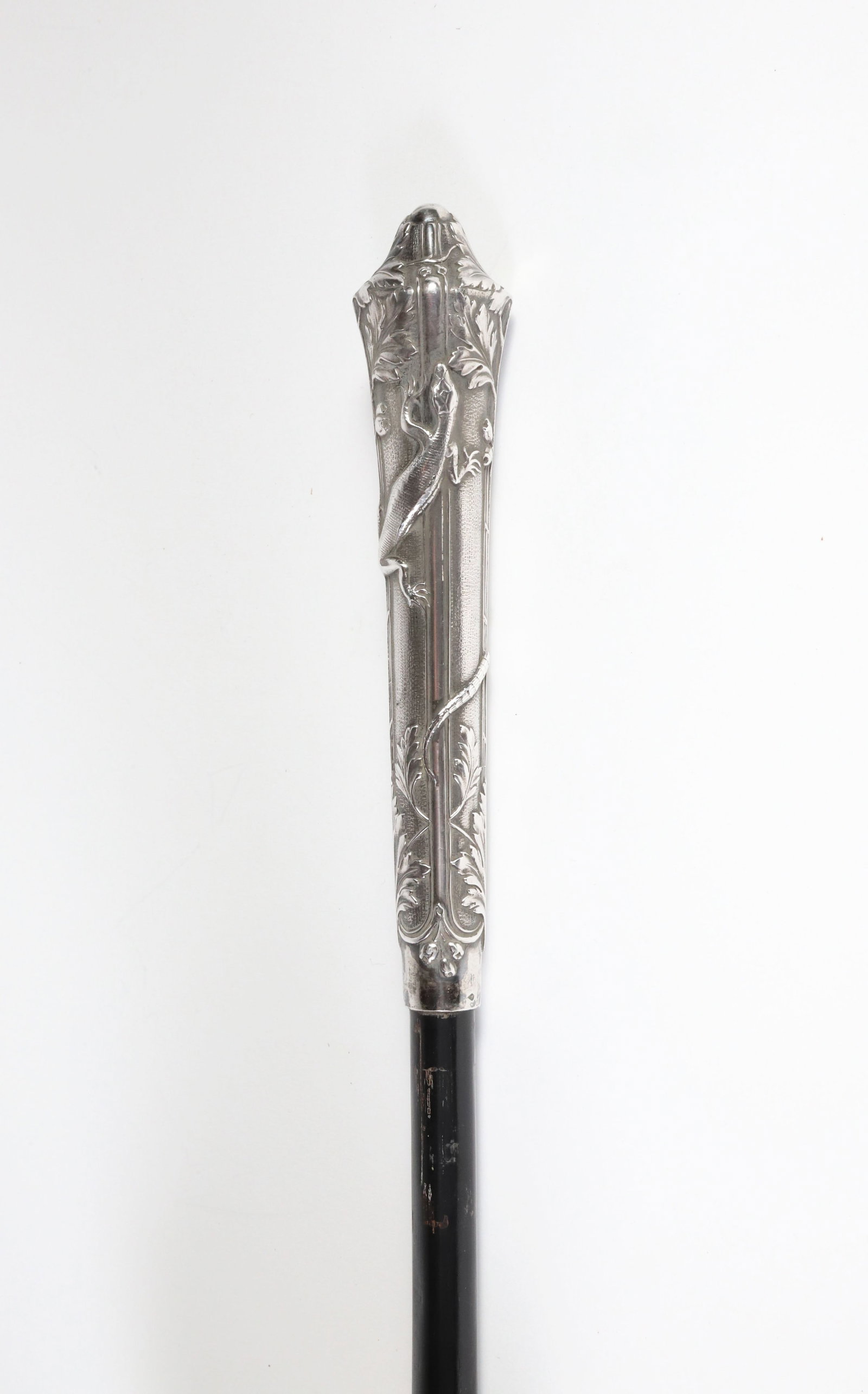 Lady's Art Nouveau Silver Grip Walking Stick, late 19th Century (1 of 4)