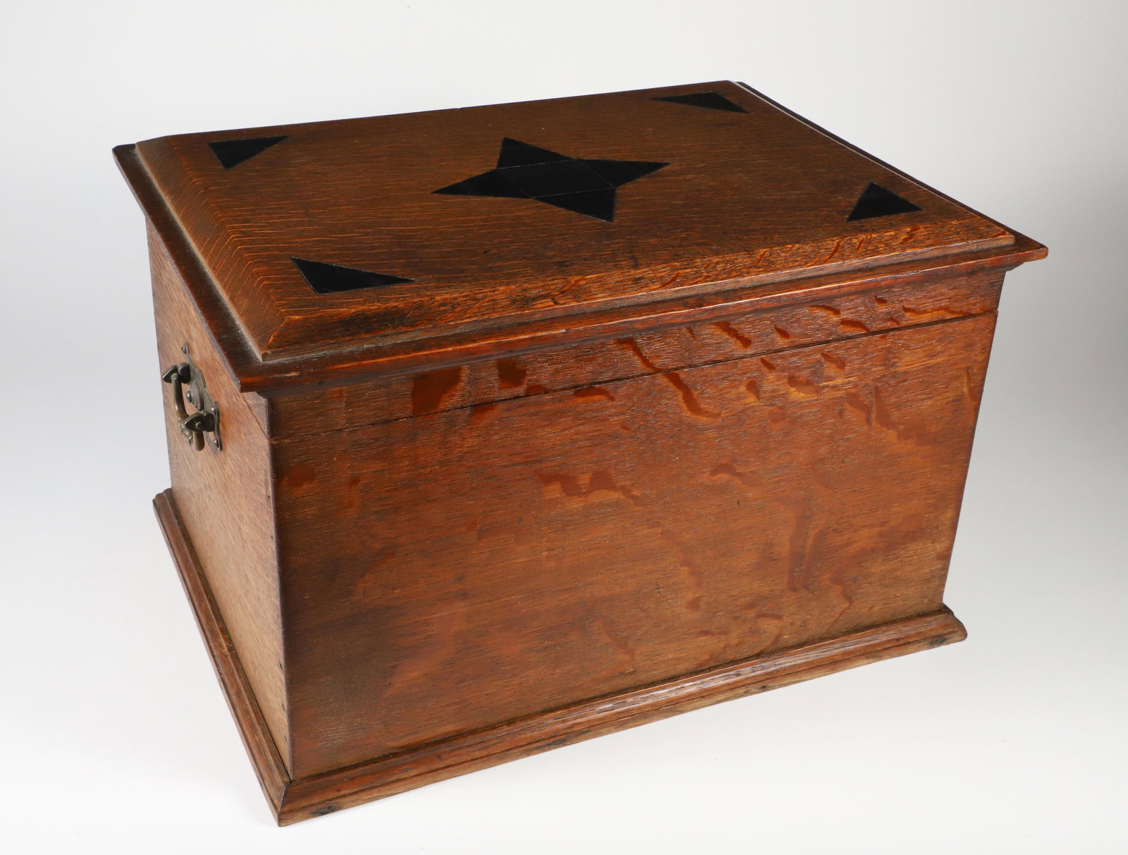 Oak and Ebony Star Inlaid Work Box, 19th Century: Oak and Ebony Star Inlaid Work Box, 19th Century Height 11 in. Width 17.5 in. Depth 13.5 in.