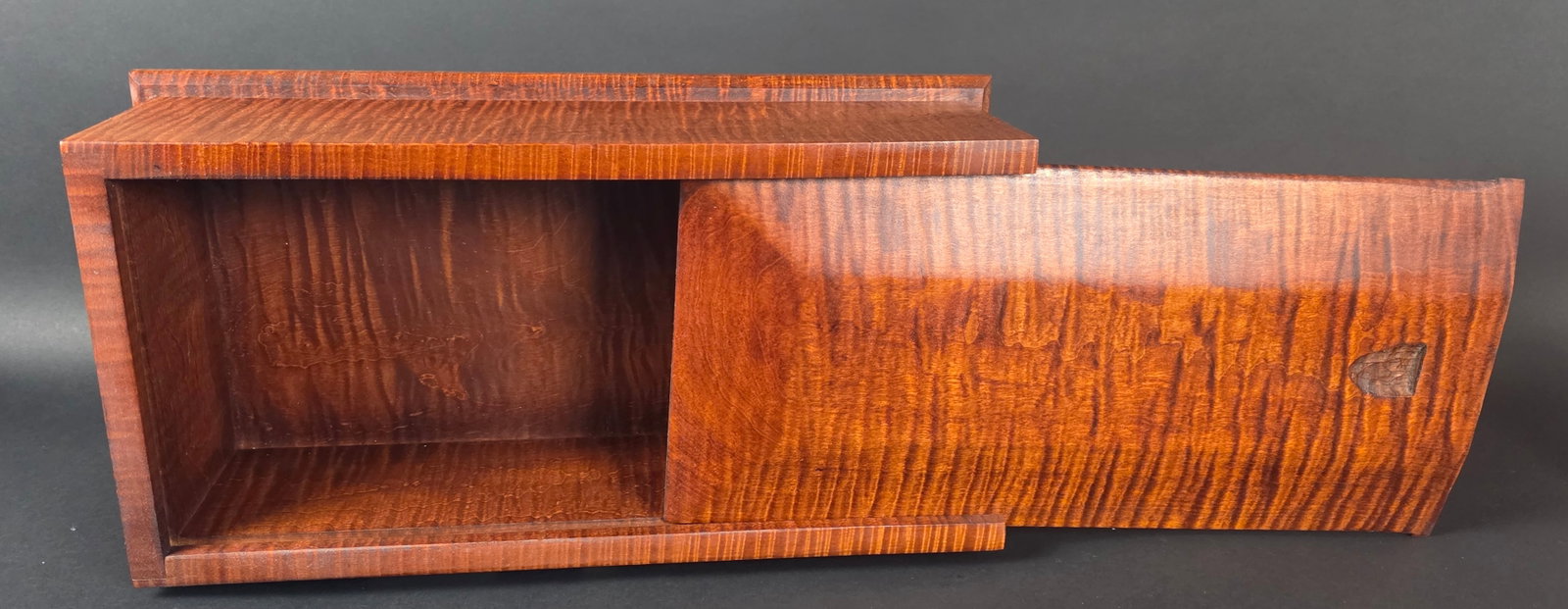 Bench Made 18th Century Style Solid Tiger Maple Candle Storage Box - 3