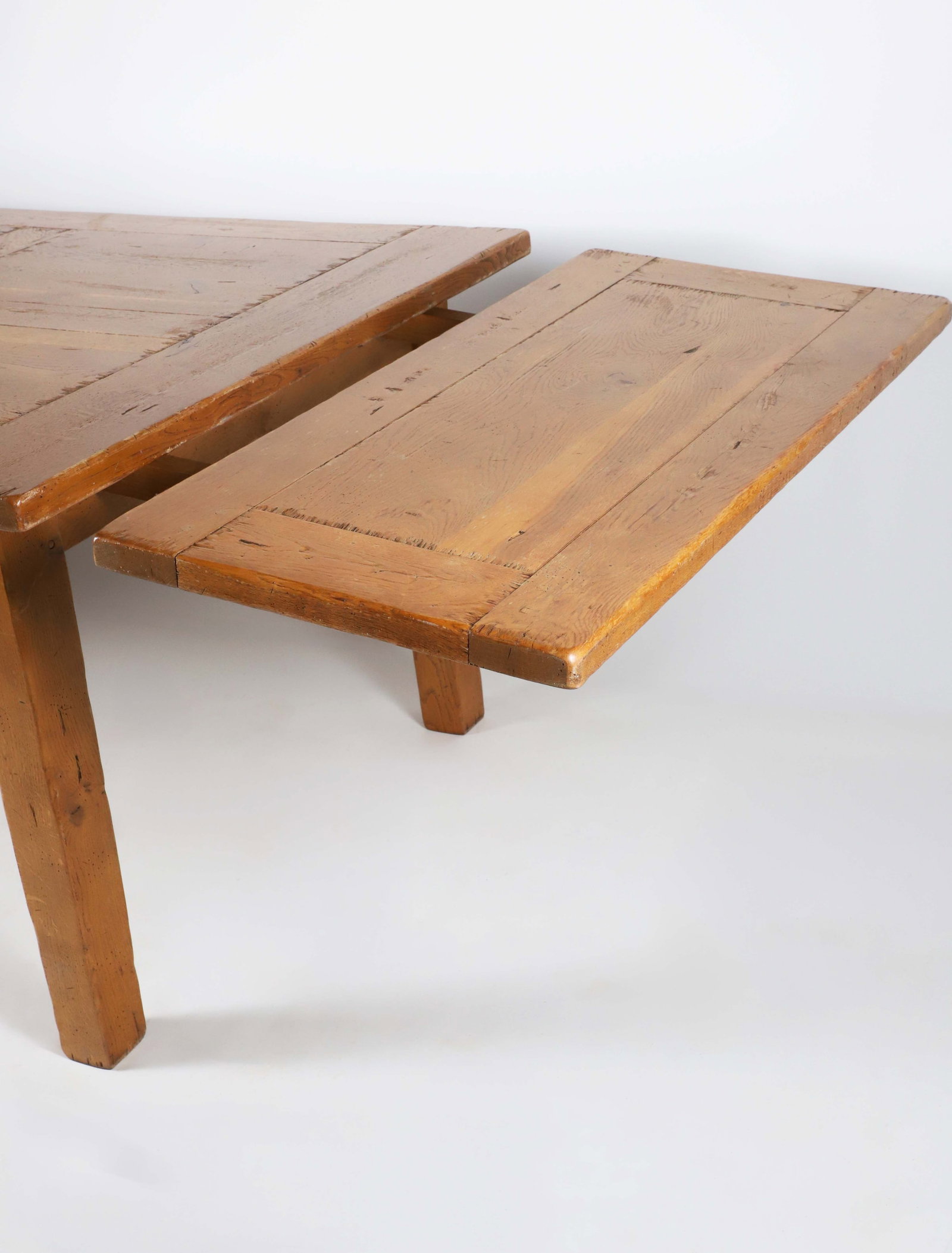 Modern Hepplewhite Style Extension Leaf Dining Table - 8