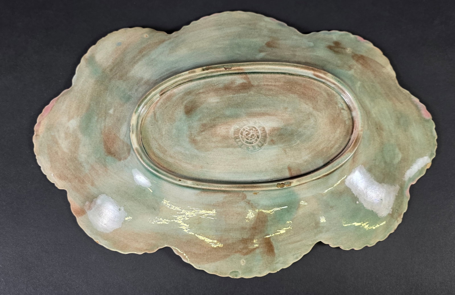 Antique Majolica Shell Form Serving Platter - 4