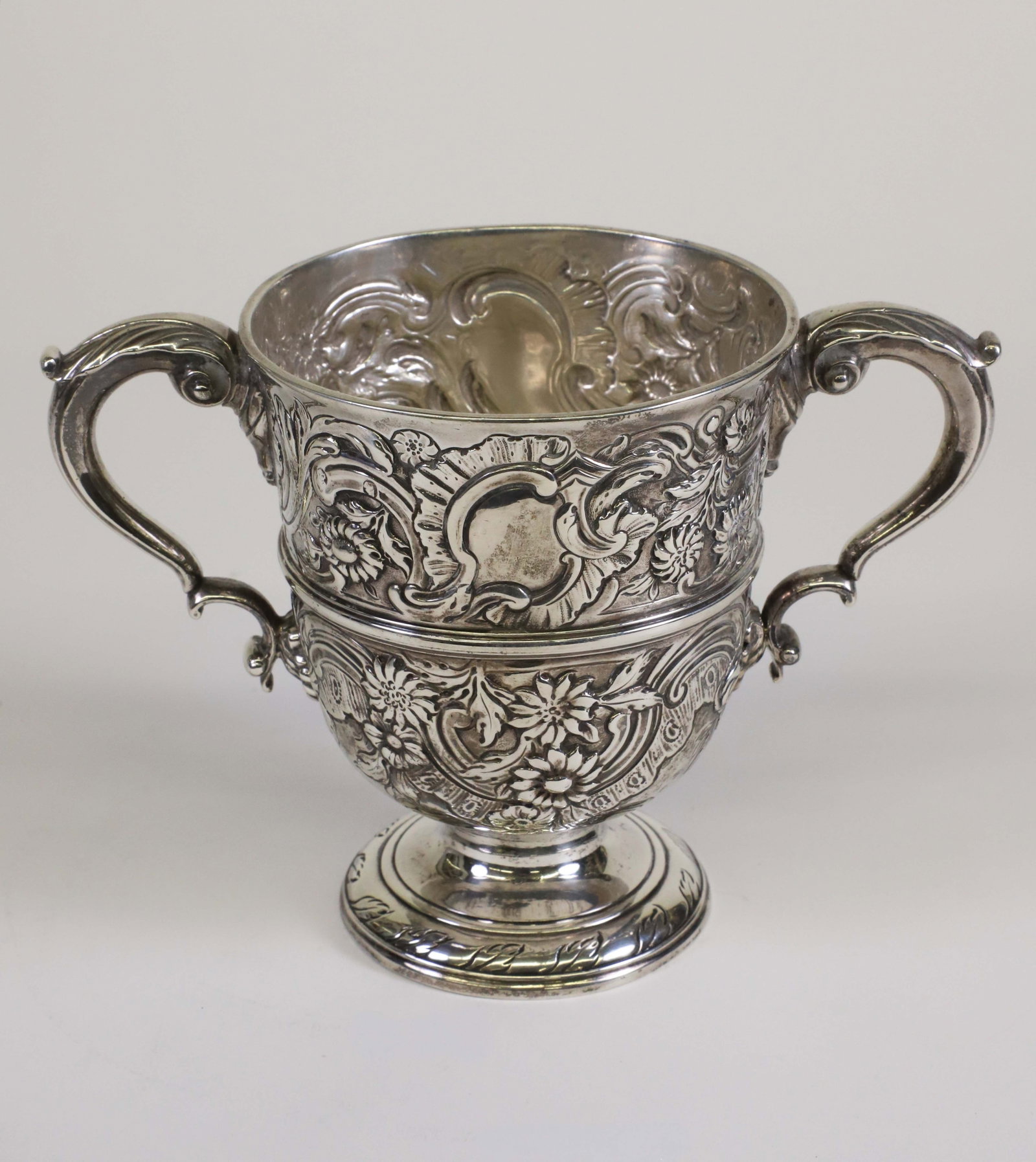 George III Irish Sterling Silver Loving Cup, late 18th Century (1 of 5)