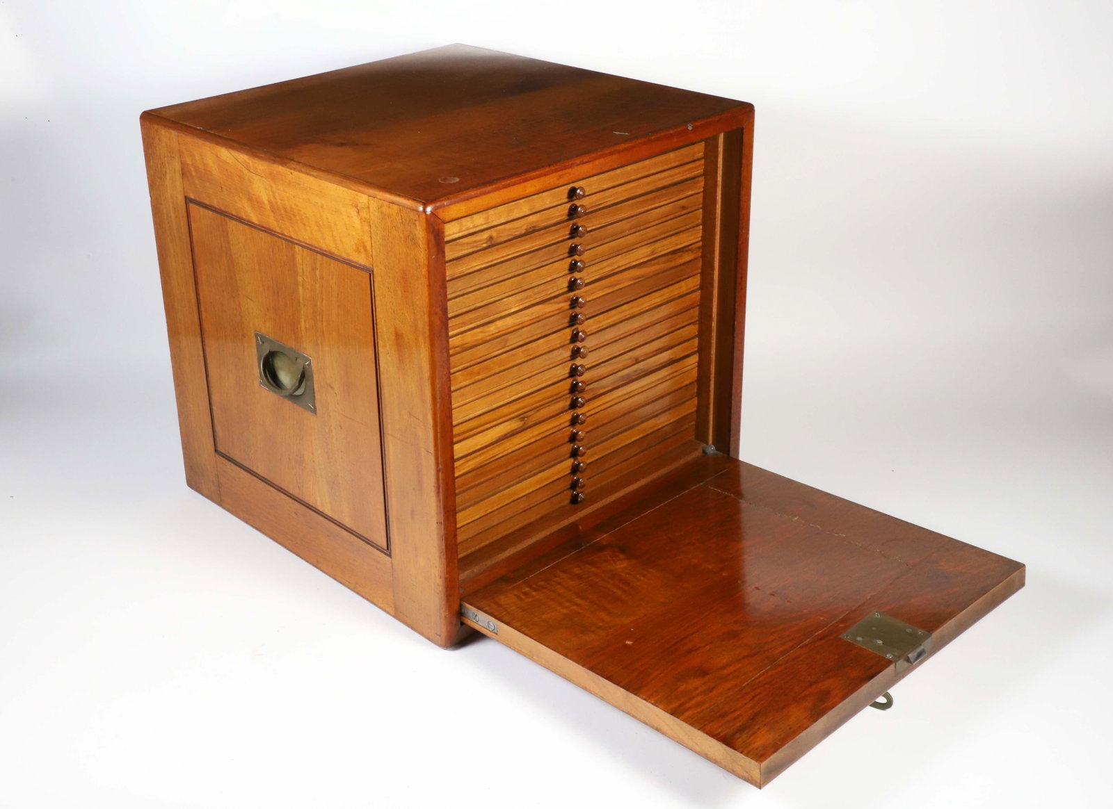 Antique English Edwardian Mahogany Coin Collectors Cabinet: Antique English Edwardian Mahogany Coin Collectors Cabinet, the interior with 19 coin drawers. Height 15.25 in. Width 15.25 in. Depth 15.5 in.
