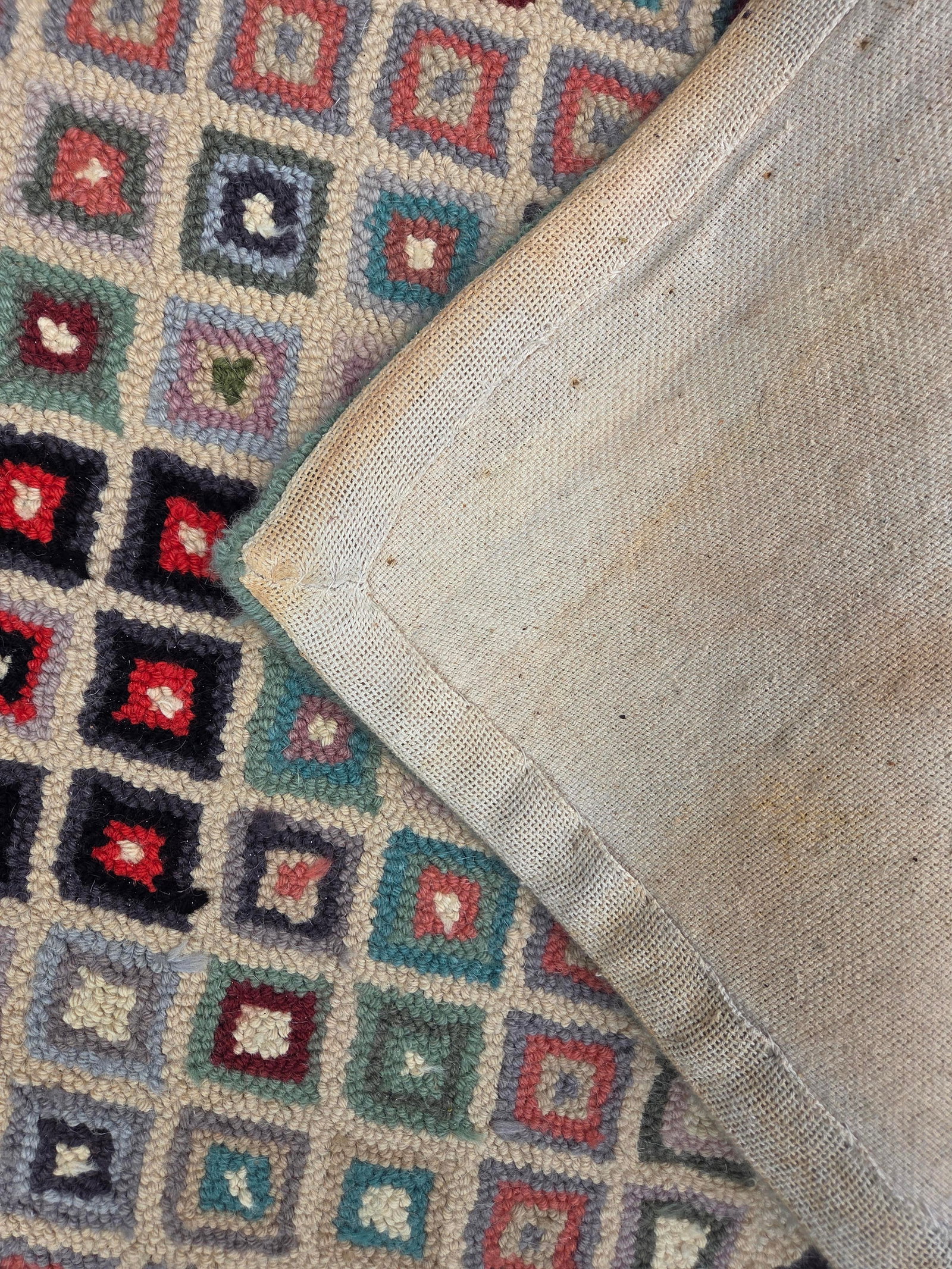 Vintage Cube Pattern Hooked Rug - 4