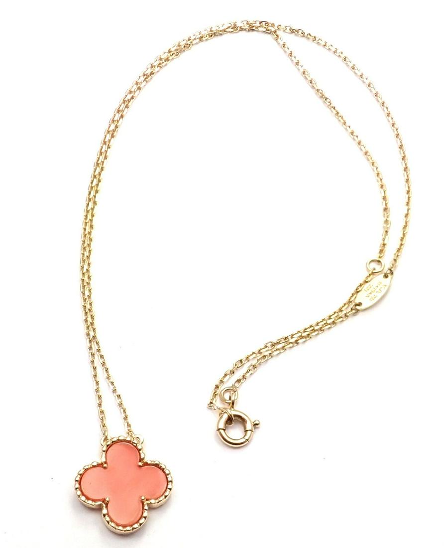 Van Cleef & Arpels Vintage 18k Yellow Gold Coral (1 of 7)