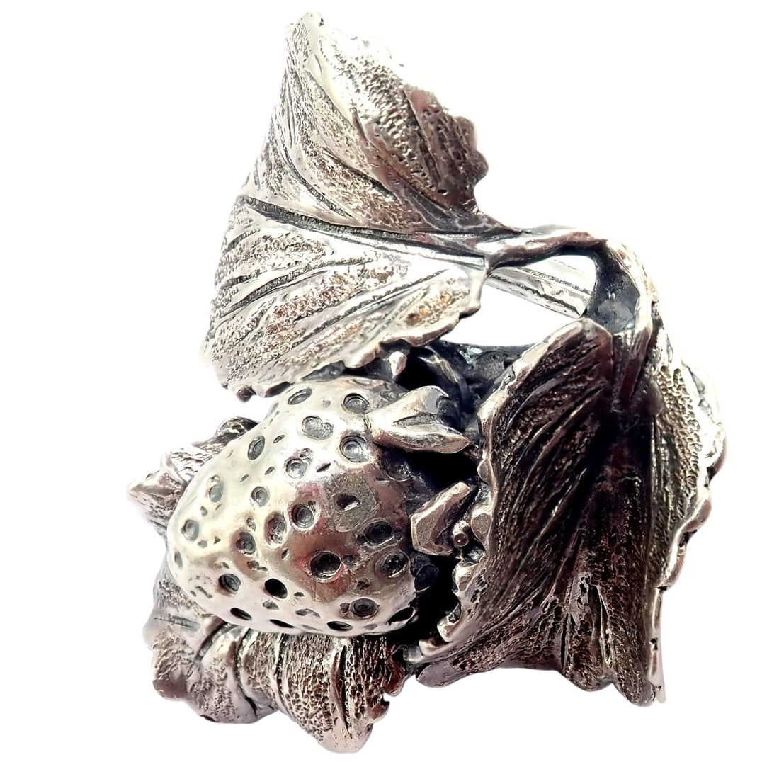 Vintage Mario Buccellati Silver Strawberry Leaf Branch Ring Sz 7: About This Piece: Rare vintage Mario Buccellati sterling silver strawberry ring featuring exquisitely sculpted le