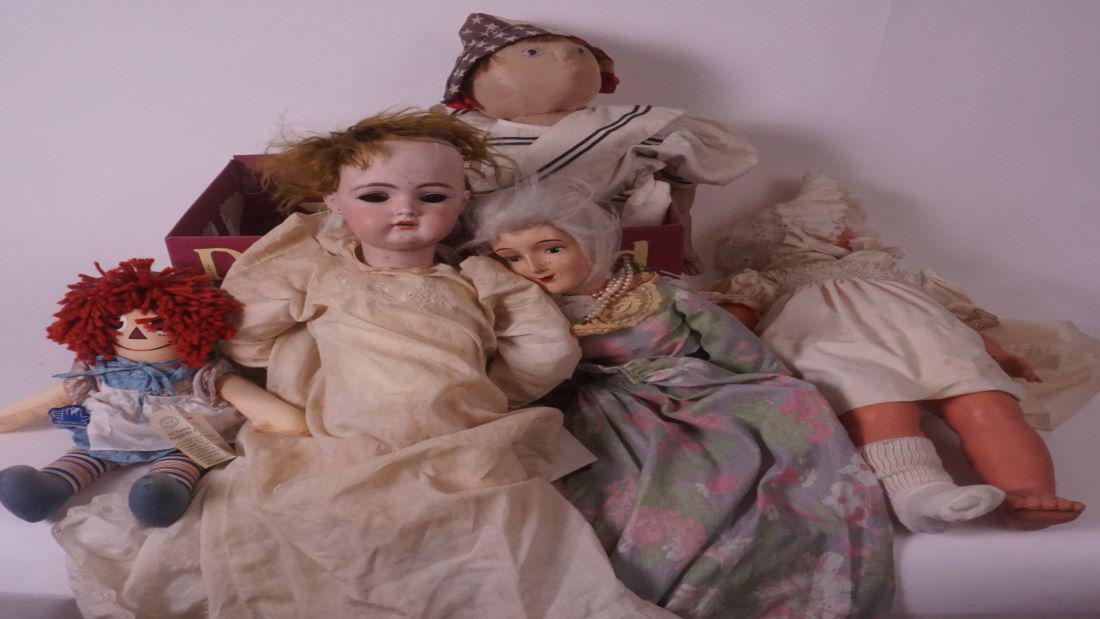 Lot of 5 Antique & Vintage Dolls: Lot of 5 Antique & Vintage Dolls
