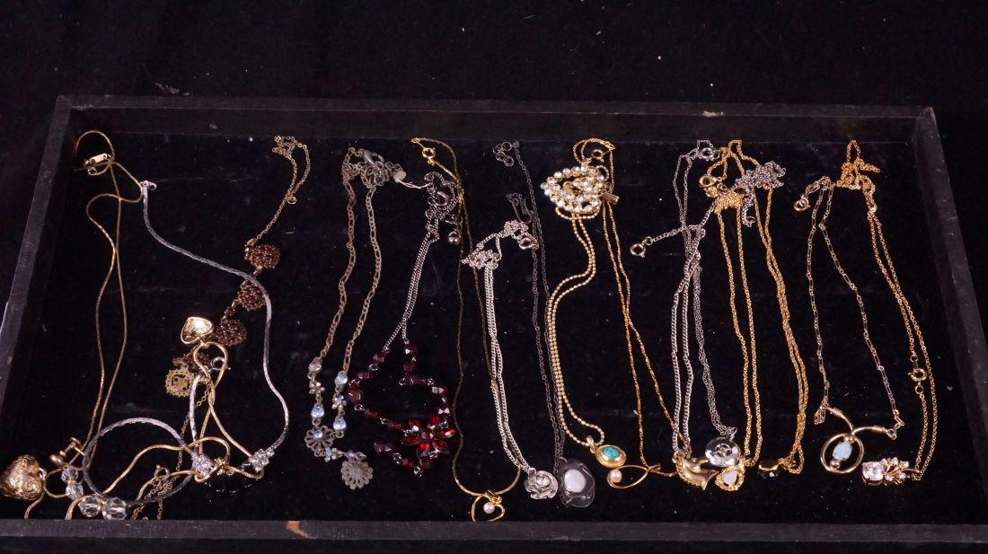 Nice Lot of misc. necklaces Costume Jewelry Bead, Chains, pendants: Nice Lot of misc. necklaces Costume Jewelry Bead, Chains, pendants. DISPLAY TRAY NOT INCLUDED.