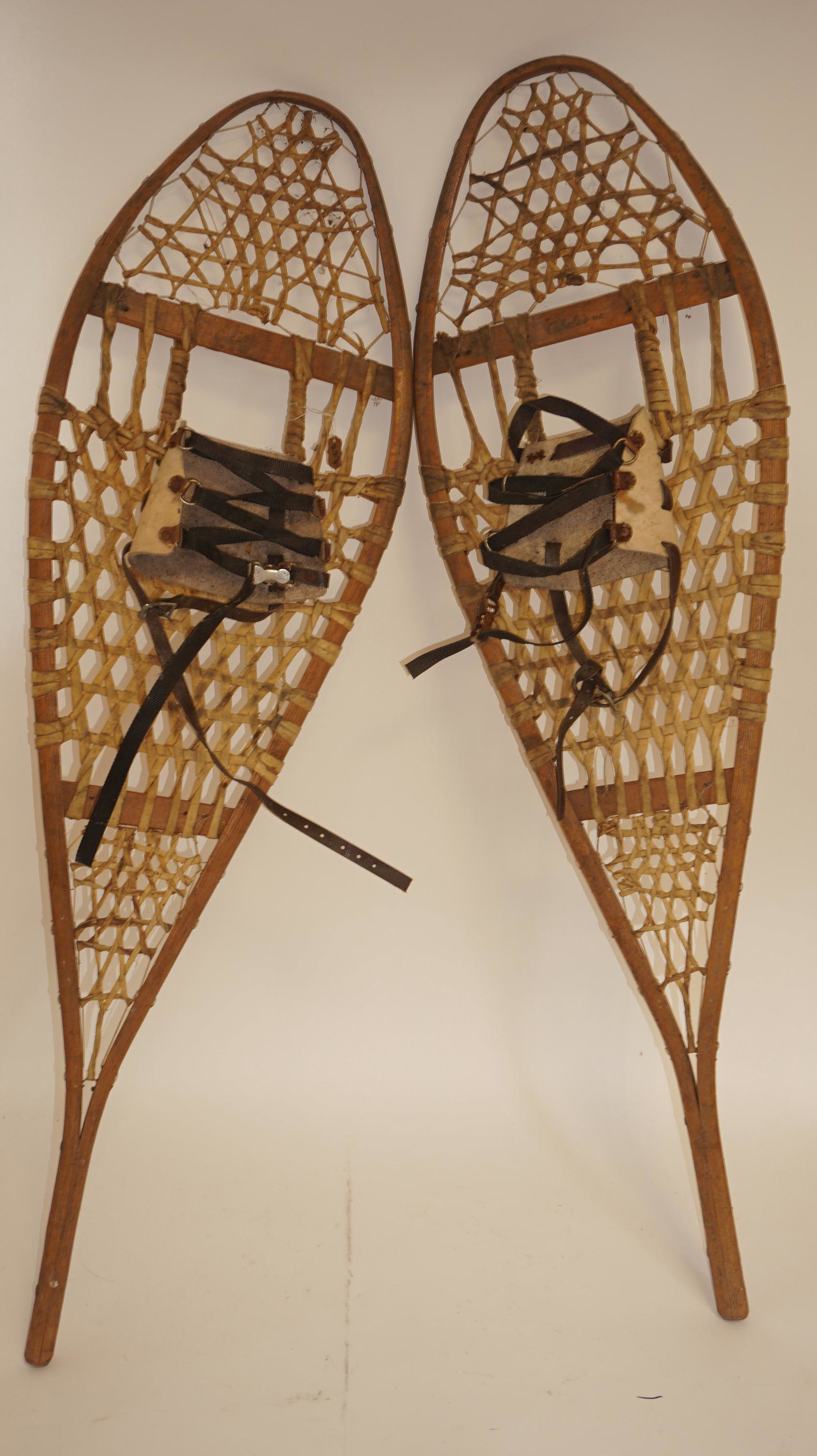 Pair of Vintage Snow Shoes Decorative Winter Holiday DÃ©cor: Pair of Vintage Snow Shoes Decorative Winter Holiday DÃ©cor 47"l x 14"w