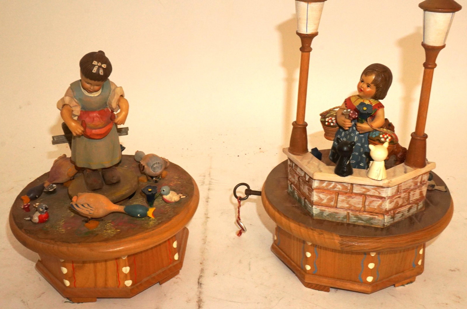 Two Thornes Movement Music Boxes: Two Thornes Movement Music Boxes